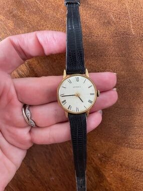 Vintage Hoverta Swiss Made Ladies Watch Gold Filled Manual Wind 1960s Running